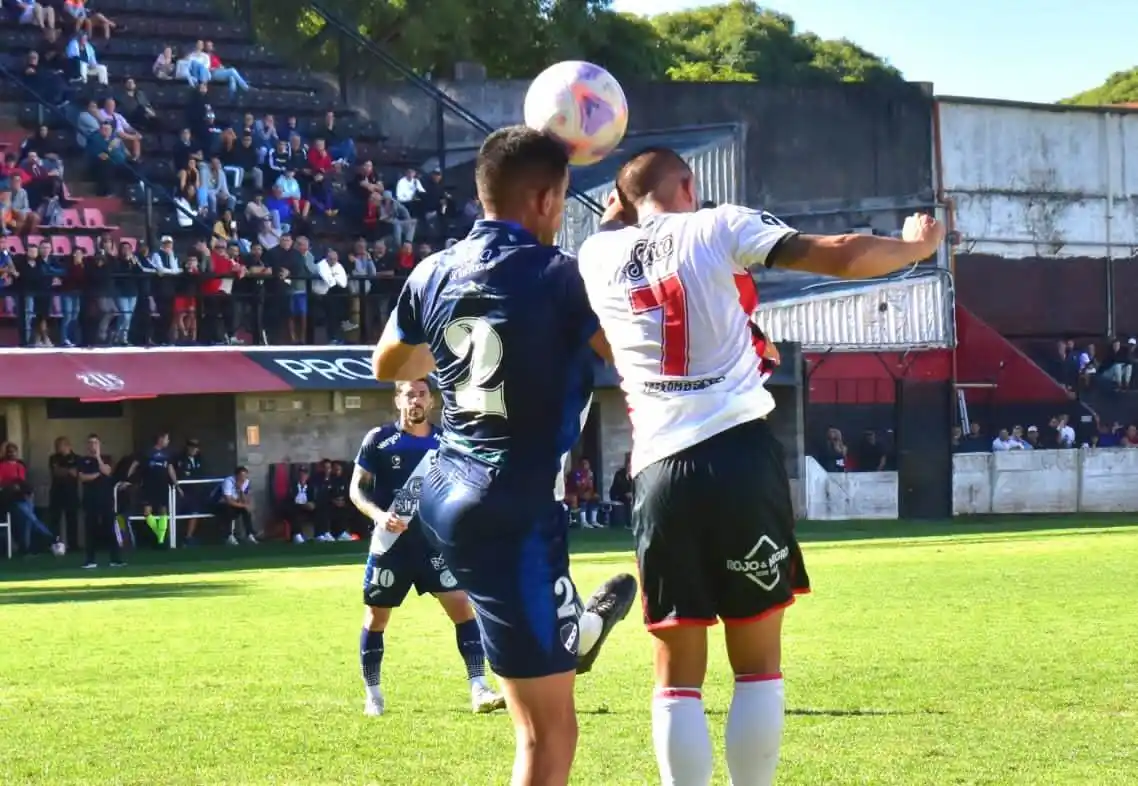 Alvarado fue mejor que su rival, pero sumó un nuevo empate