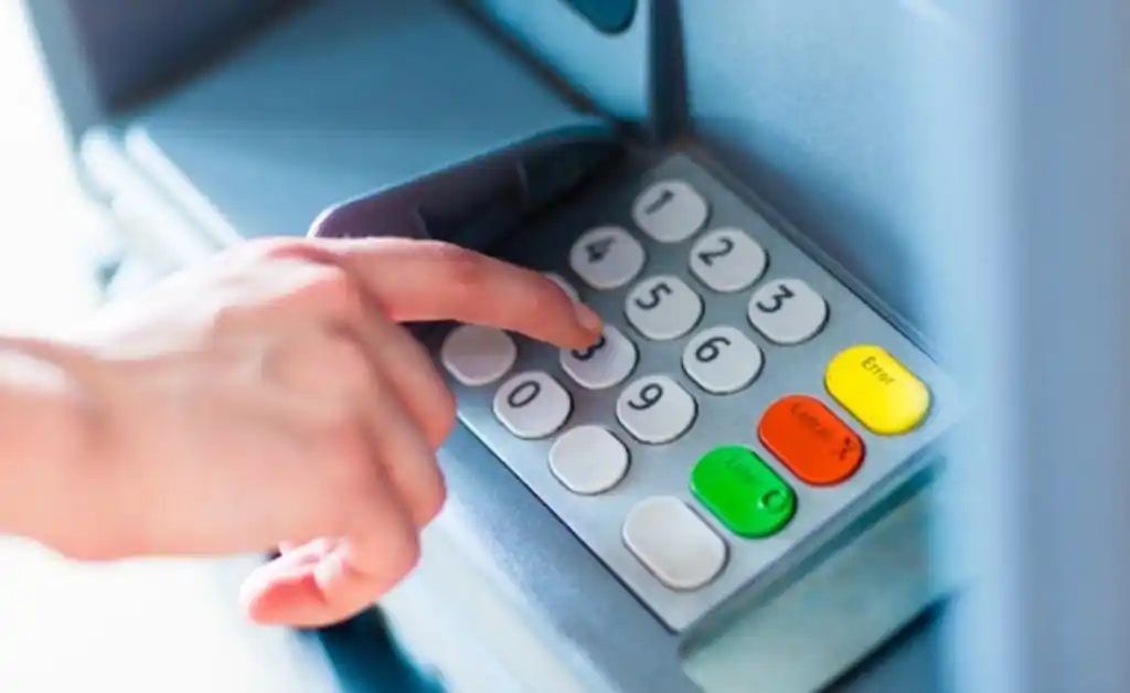 Este viernes habrá feriado bancario: qué trámites se podrán realizar online