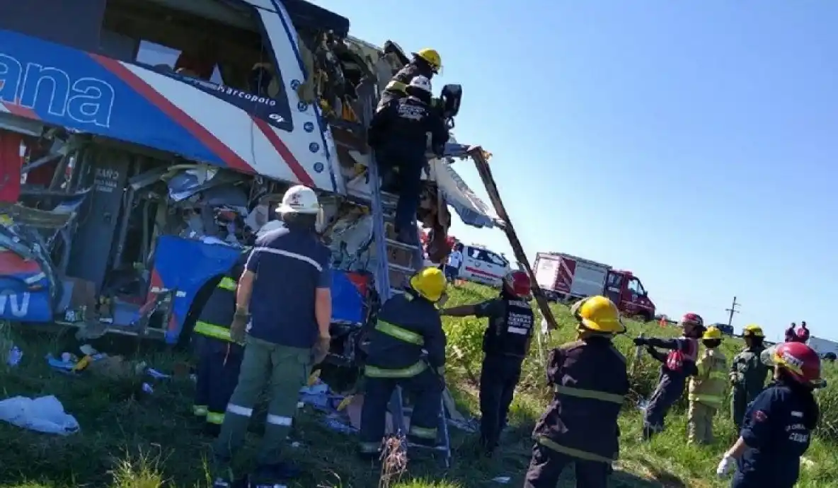 El fiscal Biré indagó y liberó al chofer del micro paraguayo en el que murieron 5 personas  