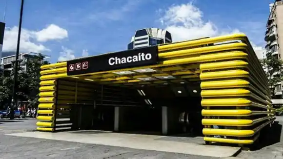 ¡EN EL METRO DE CARACAS, PARA VARIAR! Falla eléctrica provoca desalojo en pleno túnel este #2Nov