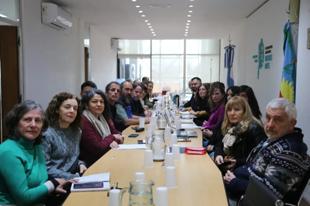 Paritarias: Provincia recibe este jueves a estatales, docentes y judiciales