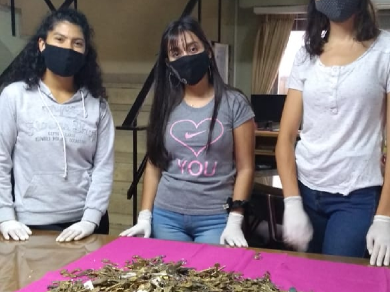 Tras la pérdida de su hija, creo una fundación  para que jóvenes estudien en la universidad 