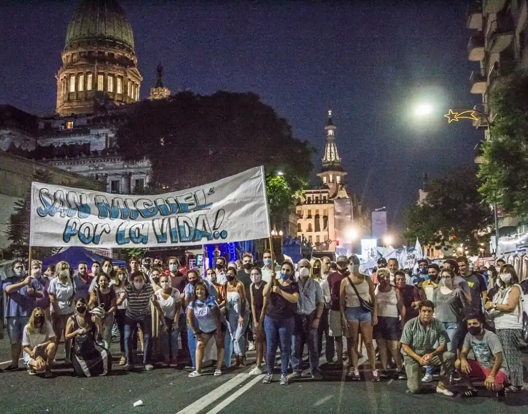 Intendente “celeste” tras la aprobación de la ley: “En Argentina siempre podemos caer más bajo”