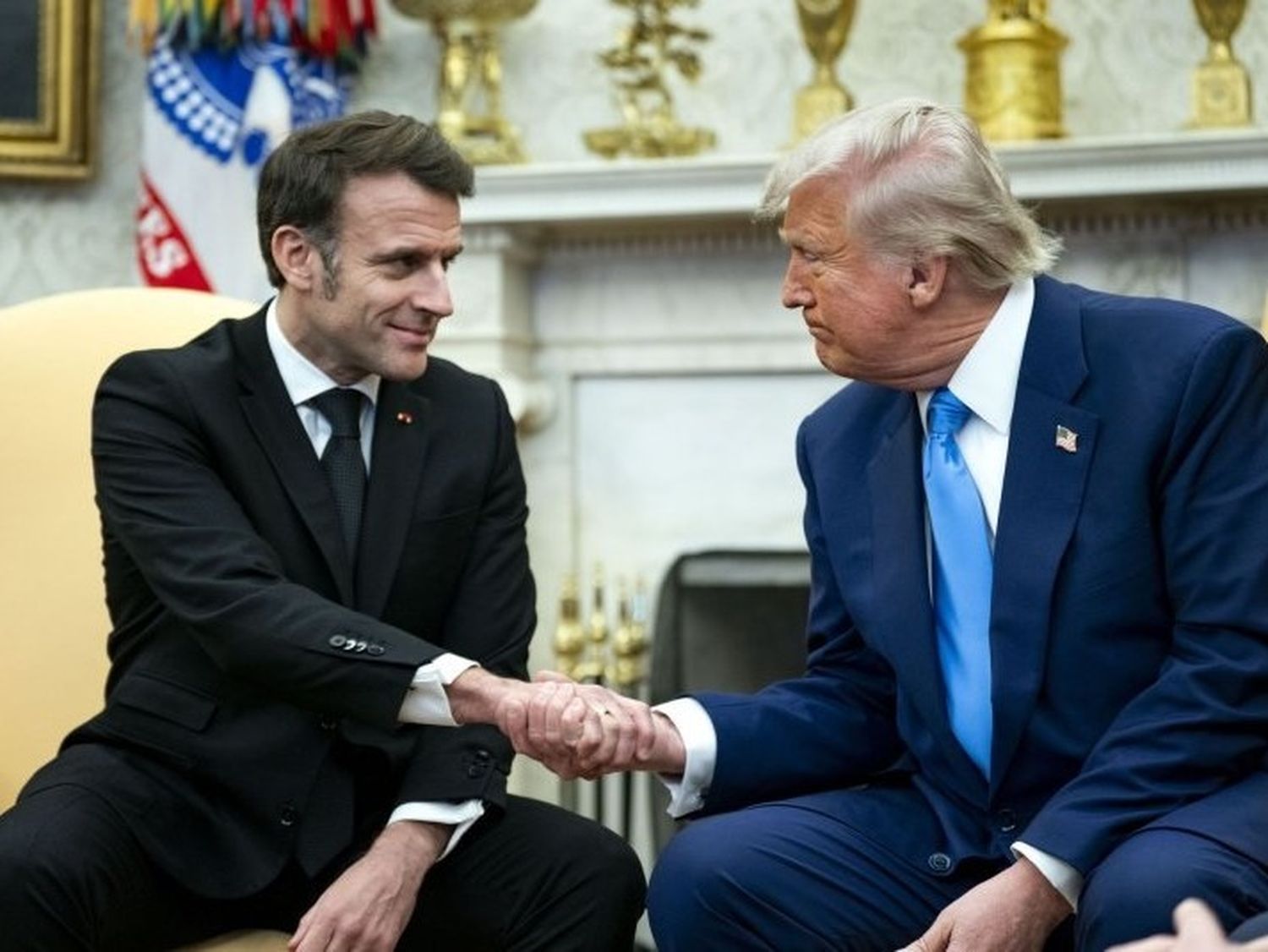 Emmanuel Macron fue recibido por Donald Trump.