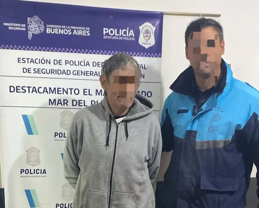 El hombre fue reducido y aprehendido en el acto.