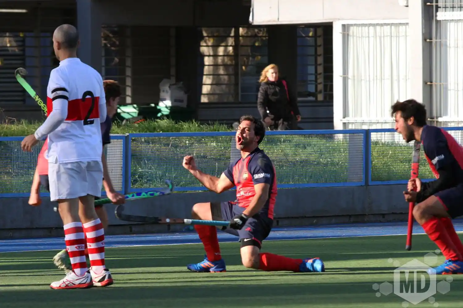 A la altura del líder