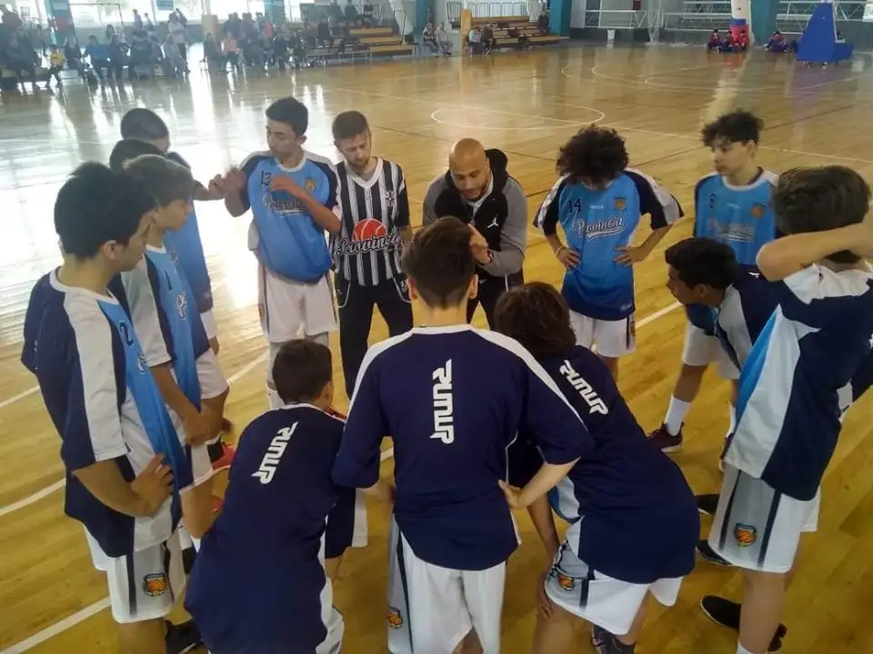 Triunfo de Buenos Aires, que se adjudicó su zona