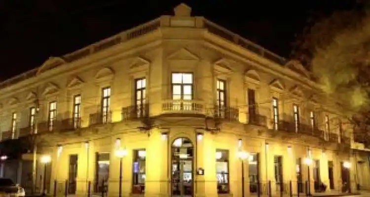Revalorizar una esquina, San Pedro Palace Hotel