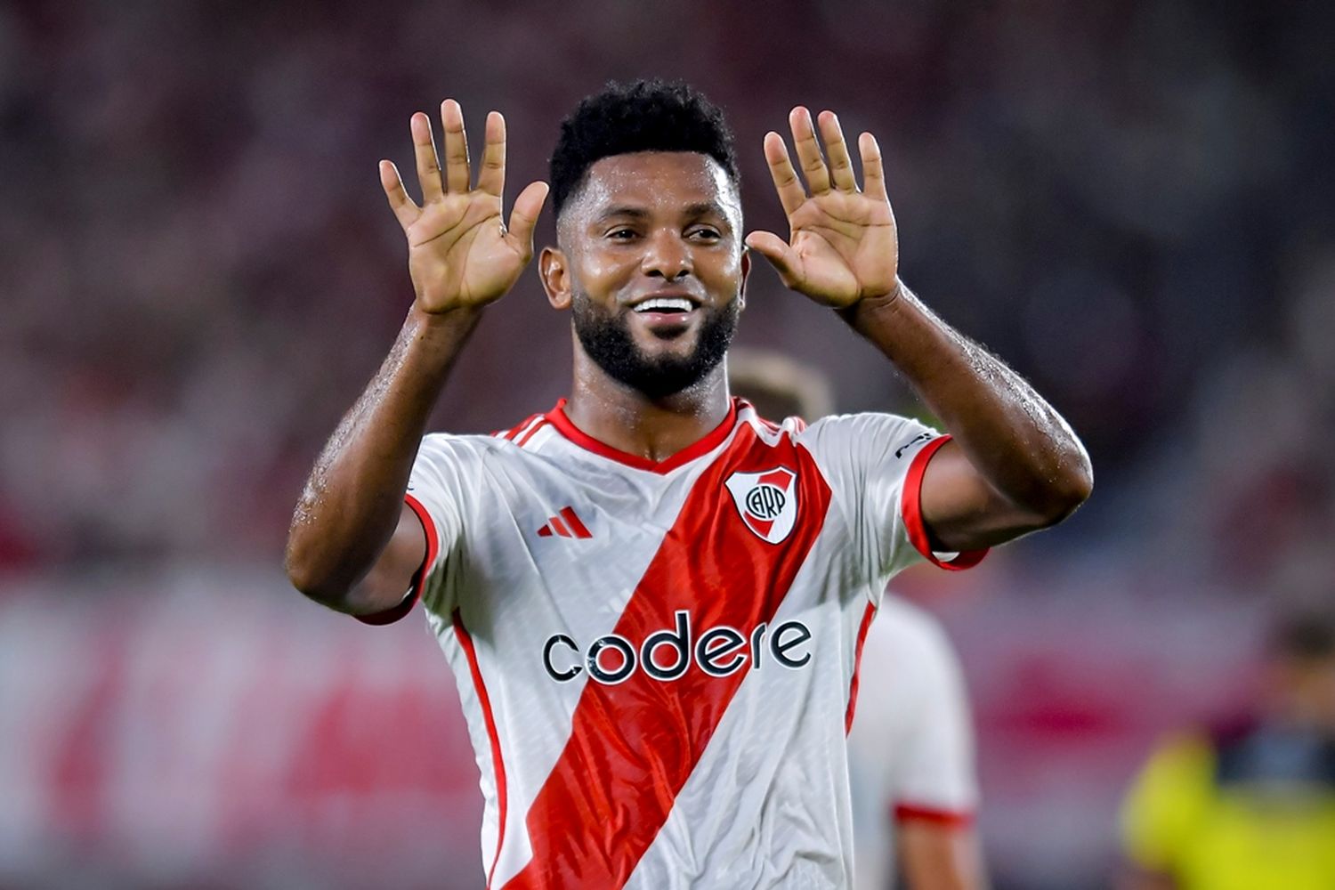 Con un doblete de Borja, River volvió a la victoria