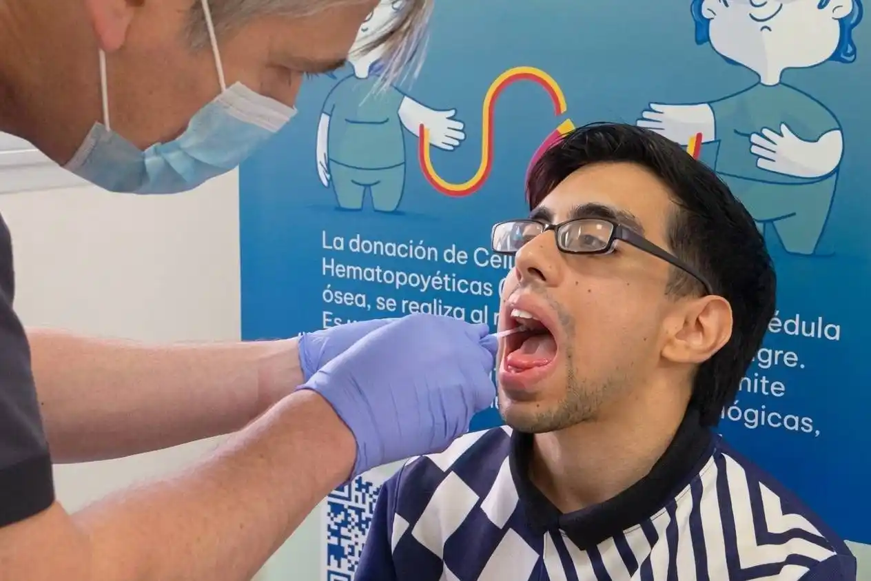 El procedimiento es rápido, seguro y no invasivo.