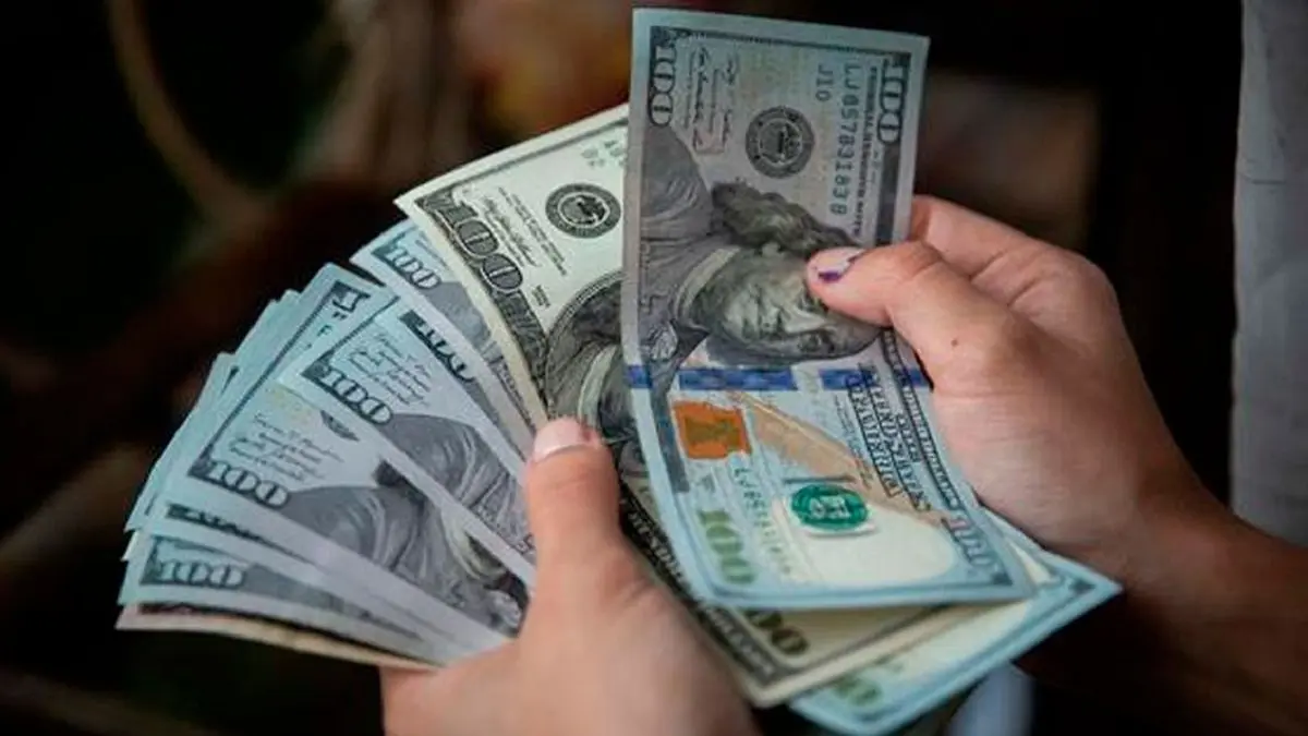 SE PIERDE DE VISTA: Dólar paralelo supera la barrera de los Bs 100 (+Detalles)
