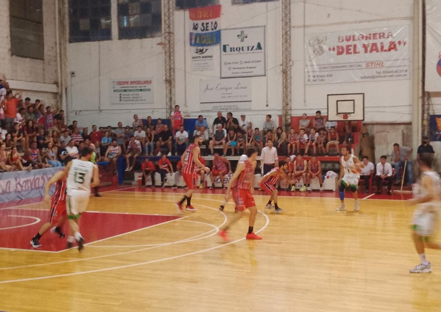 Neptunia atropelló y estuvo a tiro, pero terminó cayendo ante Peñarol