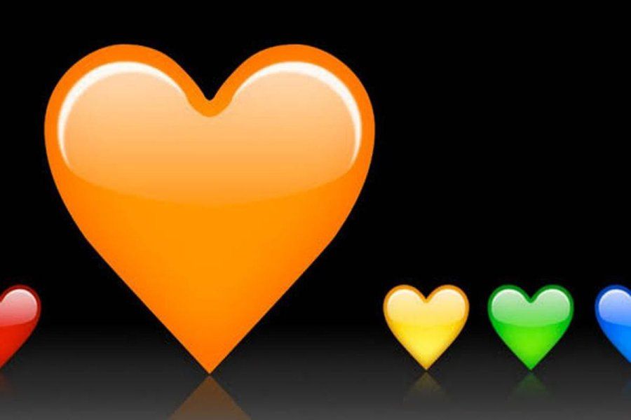 ¿Qué significa el emoji del corazón naranja en WhatsApp?