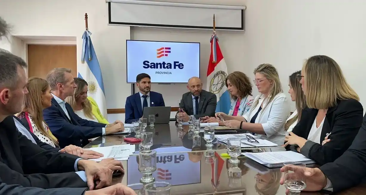 El ministro ratificó las líneas de trabajo que fue analizando cuando lo integró y el propio Pullaro reiteró parte de los conceptos expuestos el domingo ante la Asamblea Legislativa.