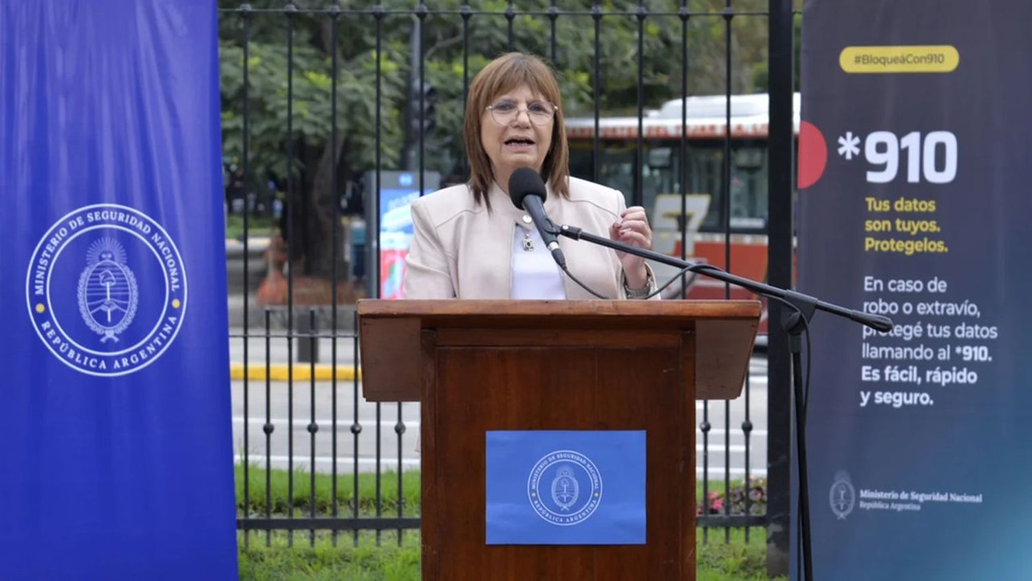 La ministra de Seguridad Nacional, Patricia Bullrich presentó el nuevo programa Línea *910: ¿Para qué se utilizará?
