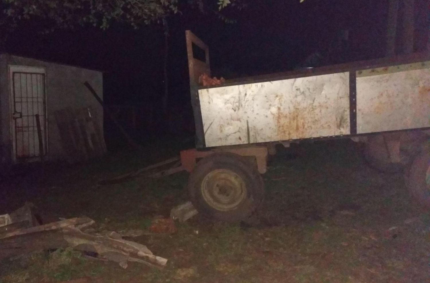 Un hombre murió luego de perder el control de un carro con zanahorias