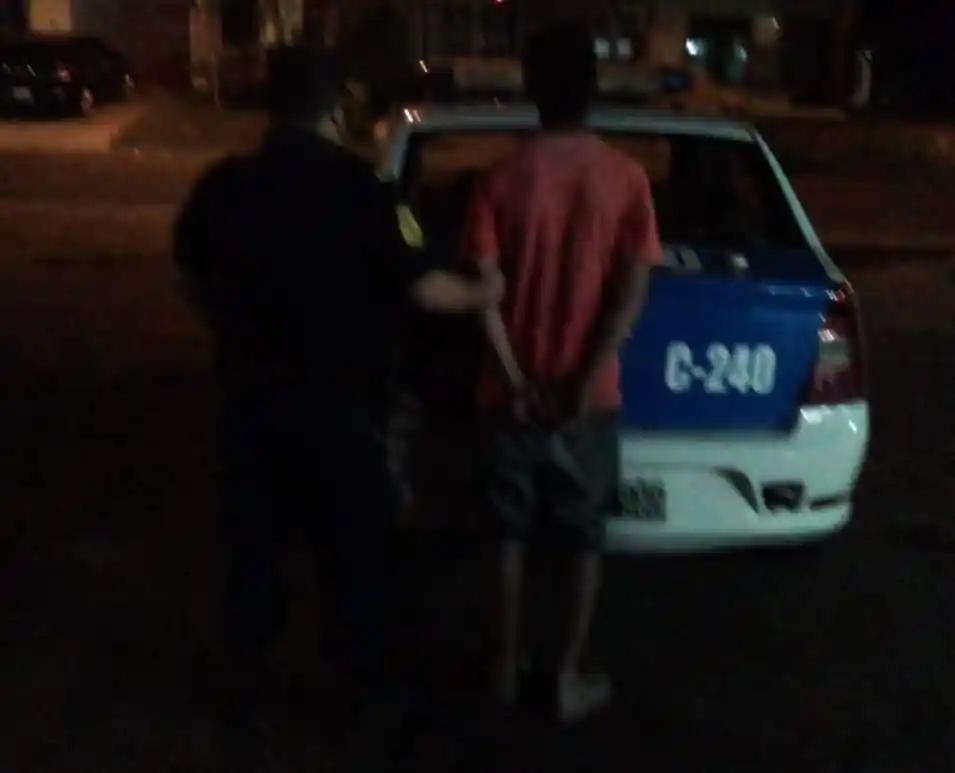 Joven resultó apuñalado al defender a su suegra