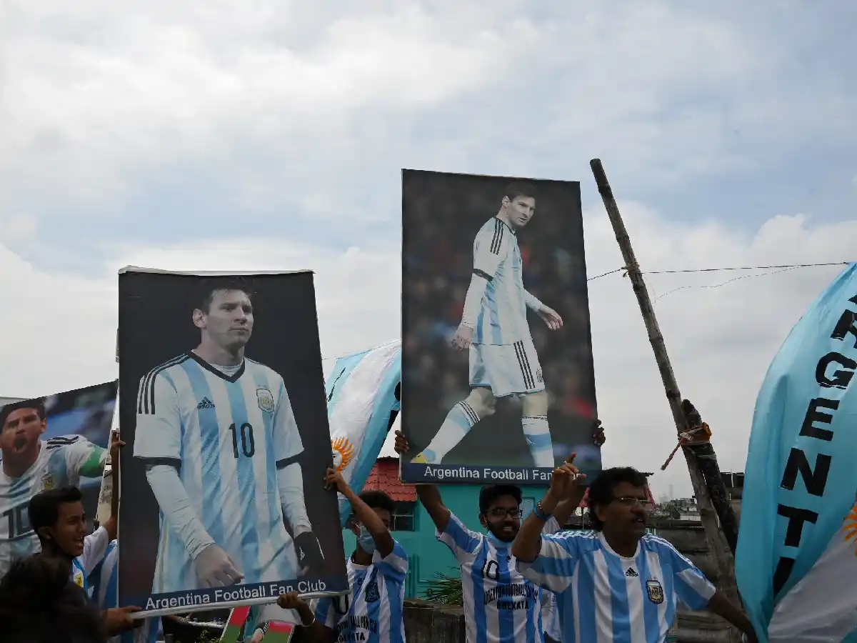 Fanáticos en Calcuta desean la consagración de Messi