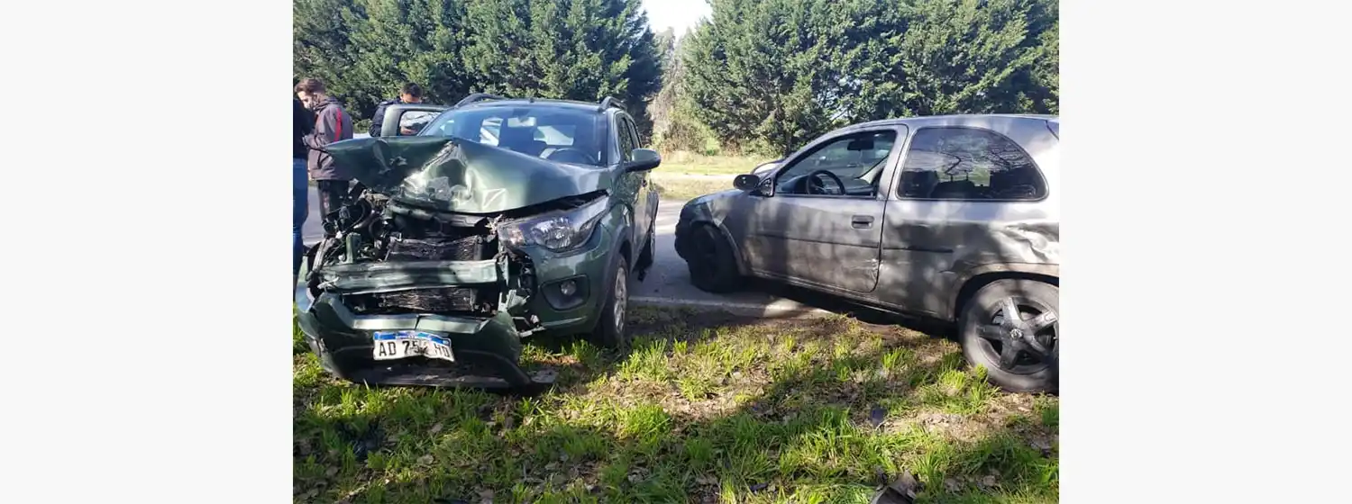 Fuerte choque en el ingreso a Sierra de los Padres