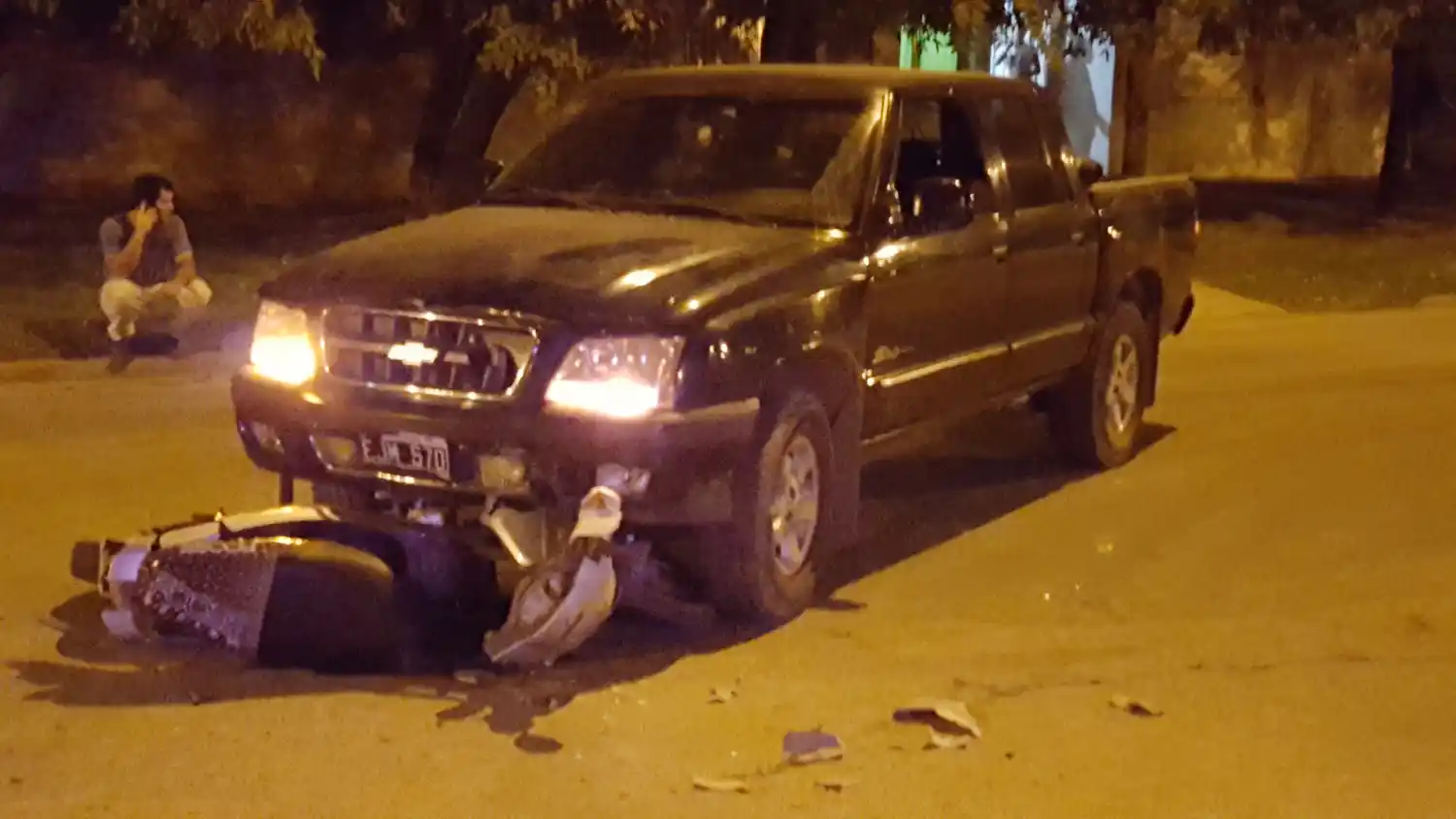 Colisión frontal en calle Los Constituyentes