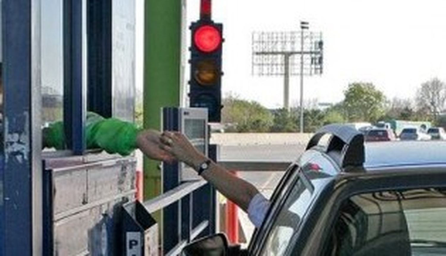 Impulsan proyecto para eximir del pago de peajes a personas con discapacidad