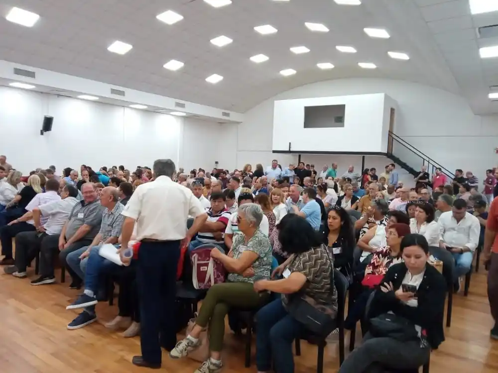 La UCR de Entre Ríos emite un duro comunicado contra las políticas nacionales y defiende la educación y salud pública