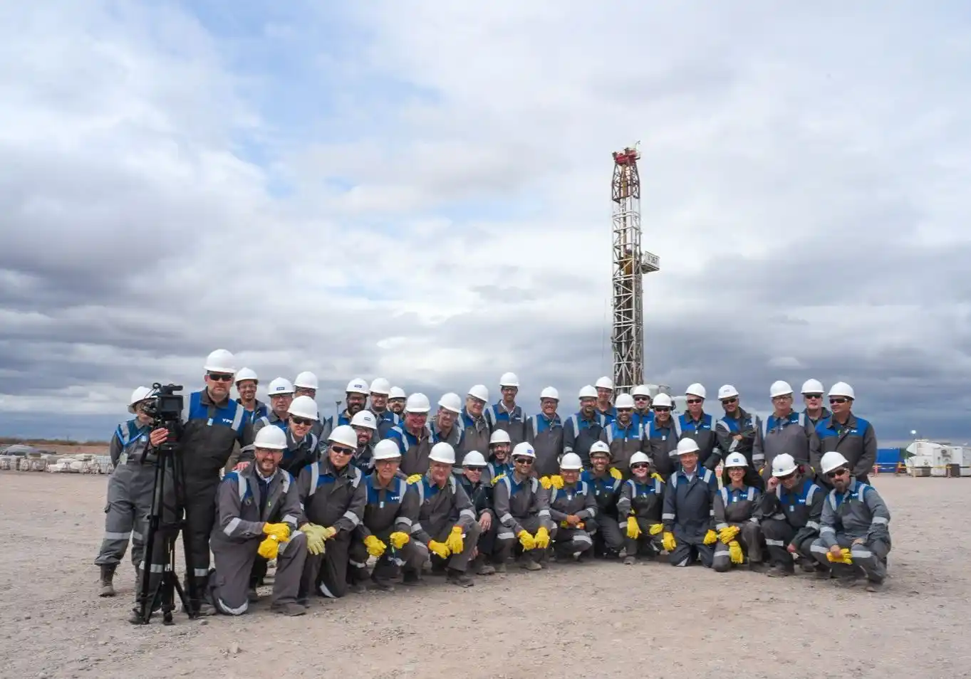 Puccini visitó Vaca Muerta tras la firma del convenio con Neuquén: "Es una alianza estratégica"