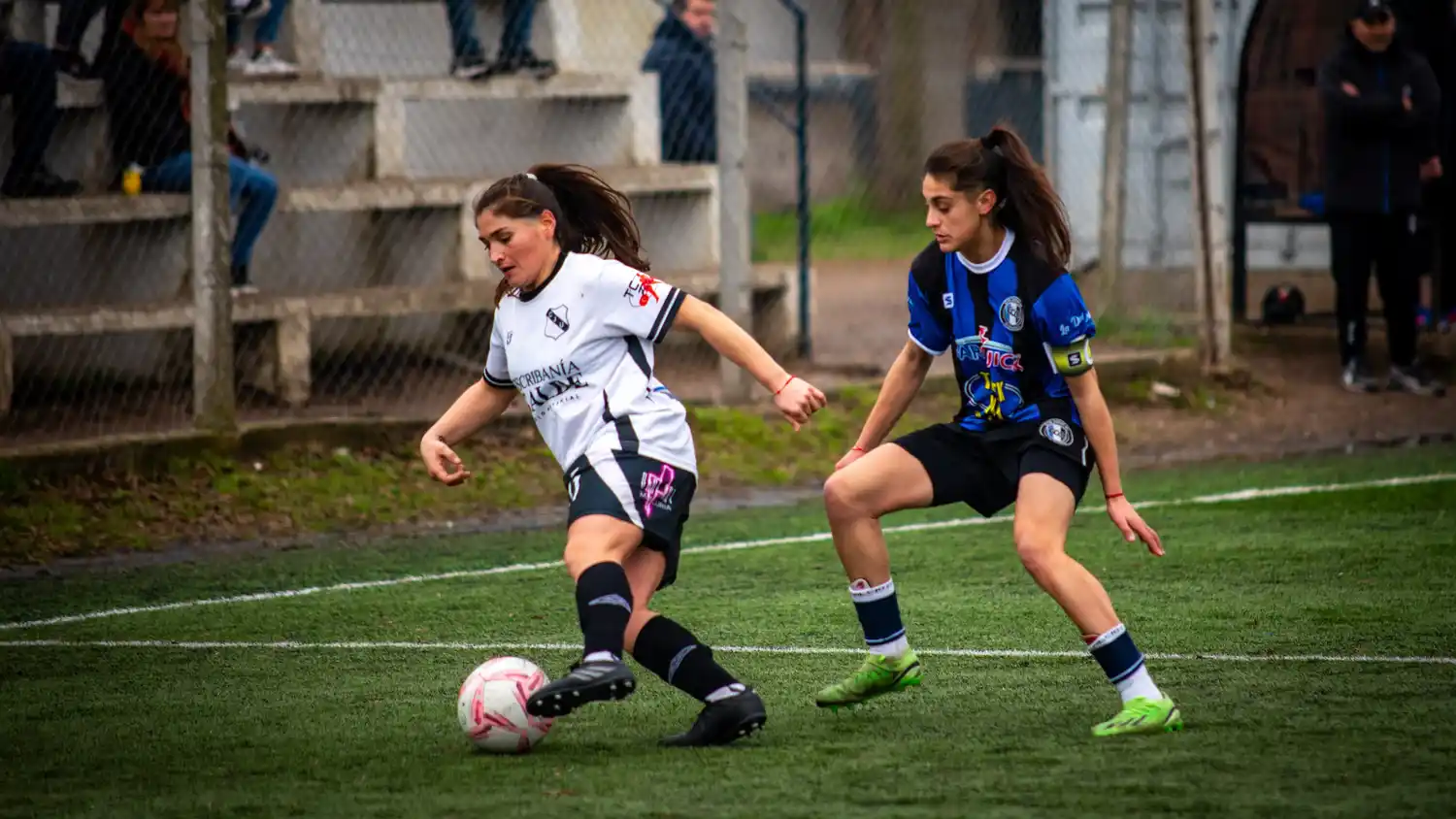 FOTO INFOEME Soraya Ferreyra, en acción ante Ciudad de Olavarría.