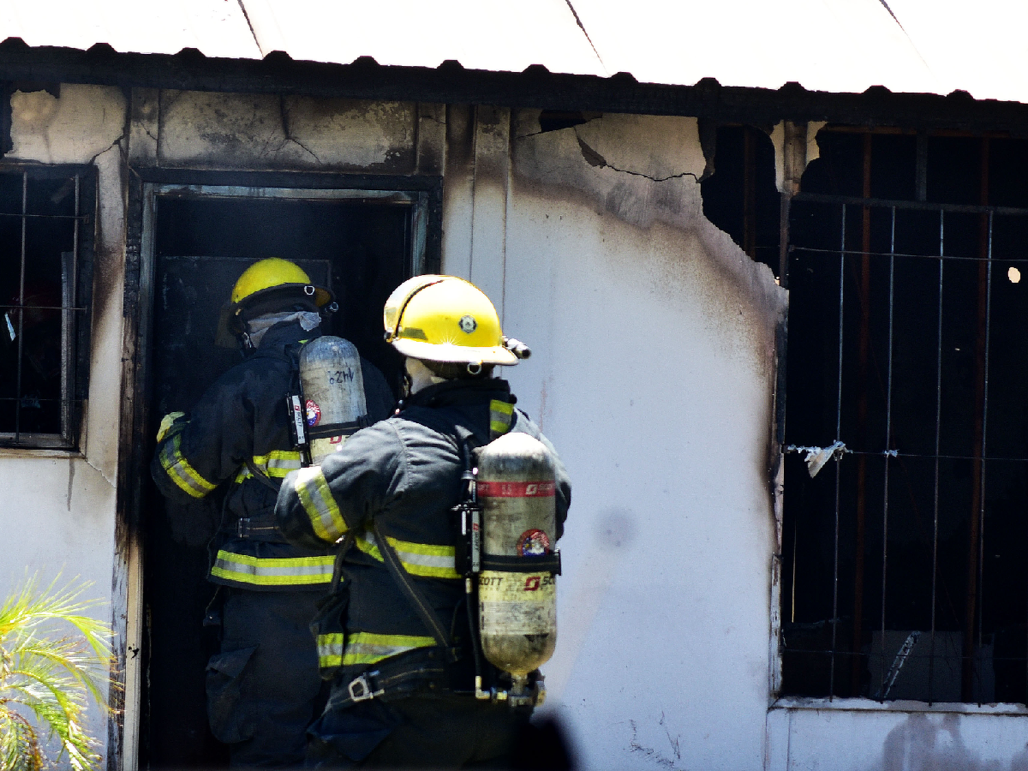 Un incendio devoró una casa prefabricada en La Milka