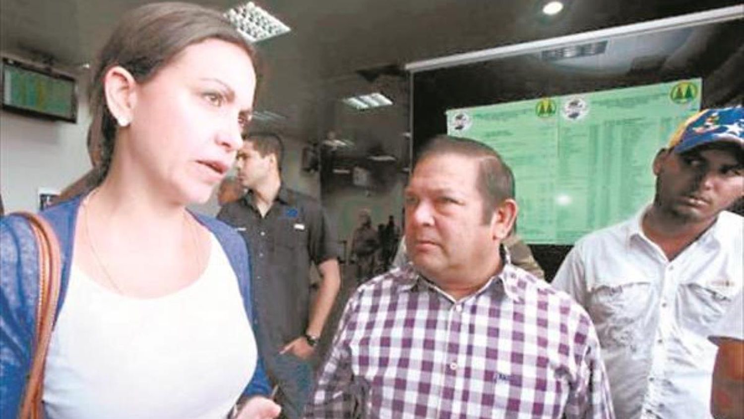 Precandidatos rechazan asistencia técnica del CNE en primarias de la oposición