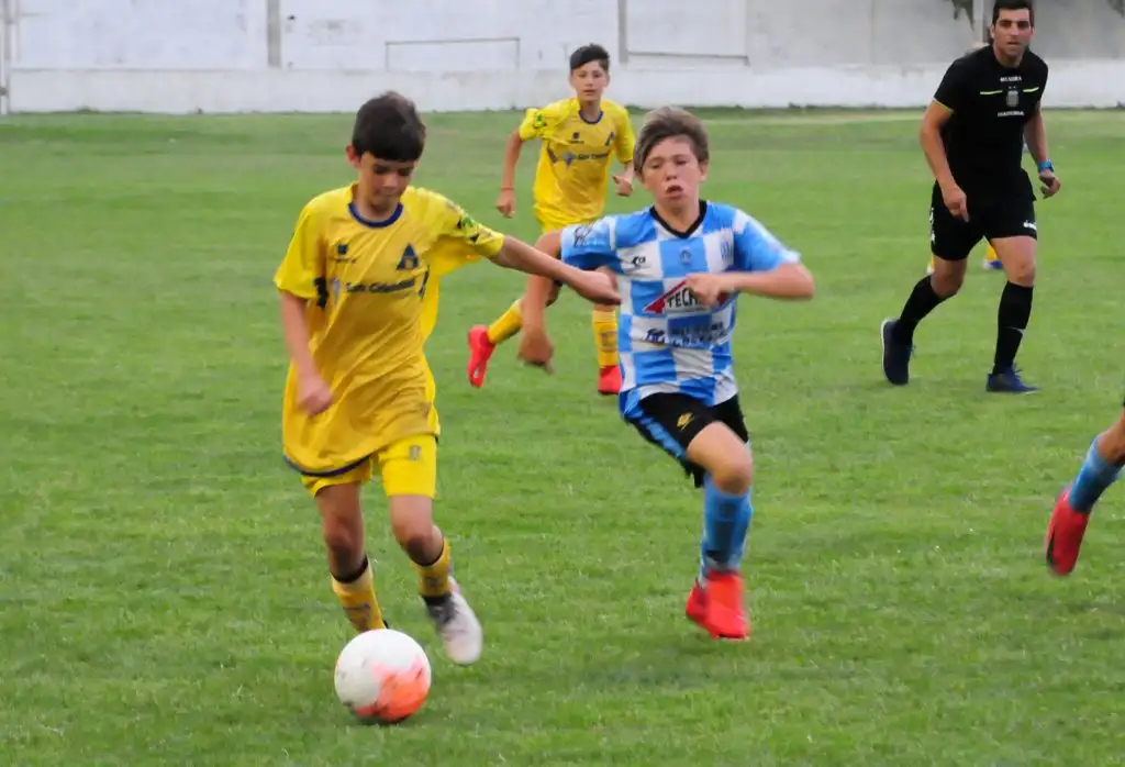 Se vienen días a puro fútbol entre los chicos.