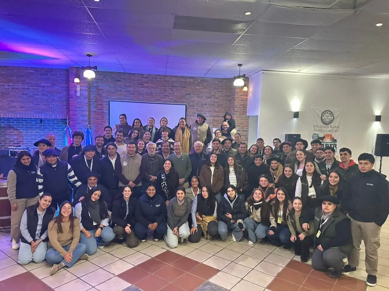 GUALEGUAYCHÚ FUE SEDE DEL III ENCUENTRO DE ATENEOS FARER,
UN ESPACIO CLAVE PARA LA DIRIGENCIA JOVEN