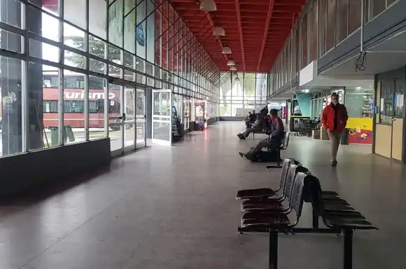 El municipio de Tandil revocó la concesión de la terminal de micros por falta de obras y dejarla “en estado de abandono”