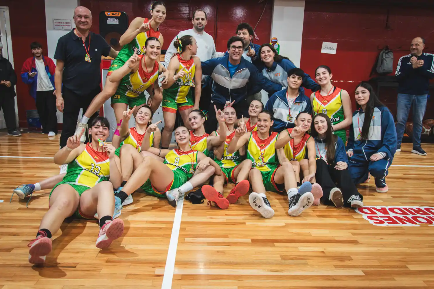 Tres Arroyos es campeón del Zonal U15 Femenino