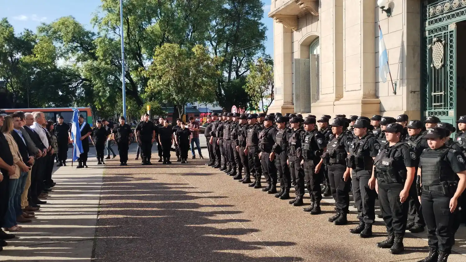 Cococcioni y Viotti	Puesta en funciones de nuevos efectivos para el departamento Castellanos - 1