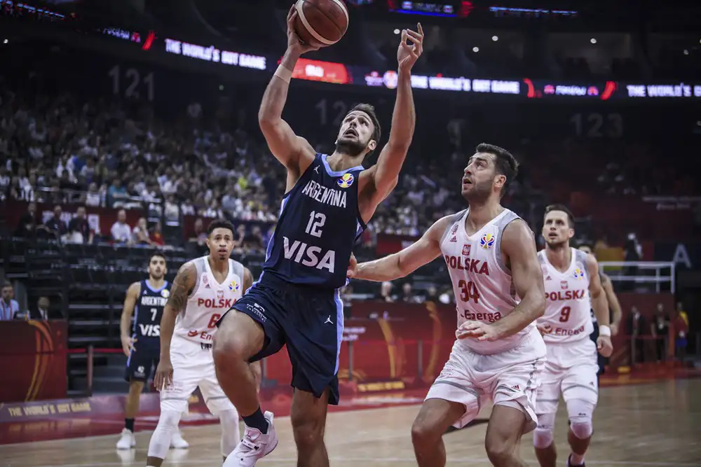 Argentina pasó por encima de los polacos