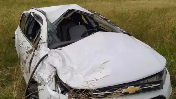 Un policía murió en la madrugada de Año Nuevo tras volcar su auto en la ruta