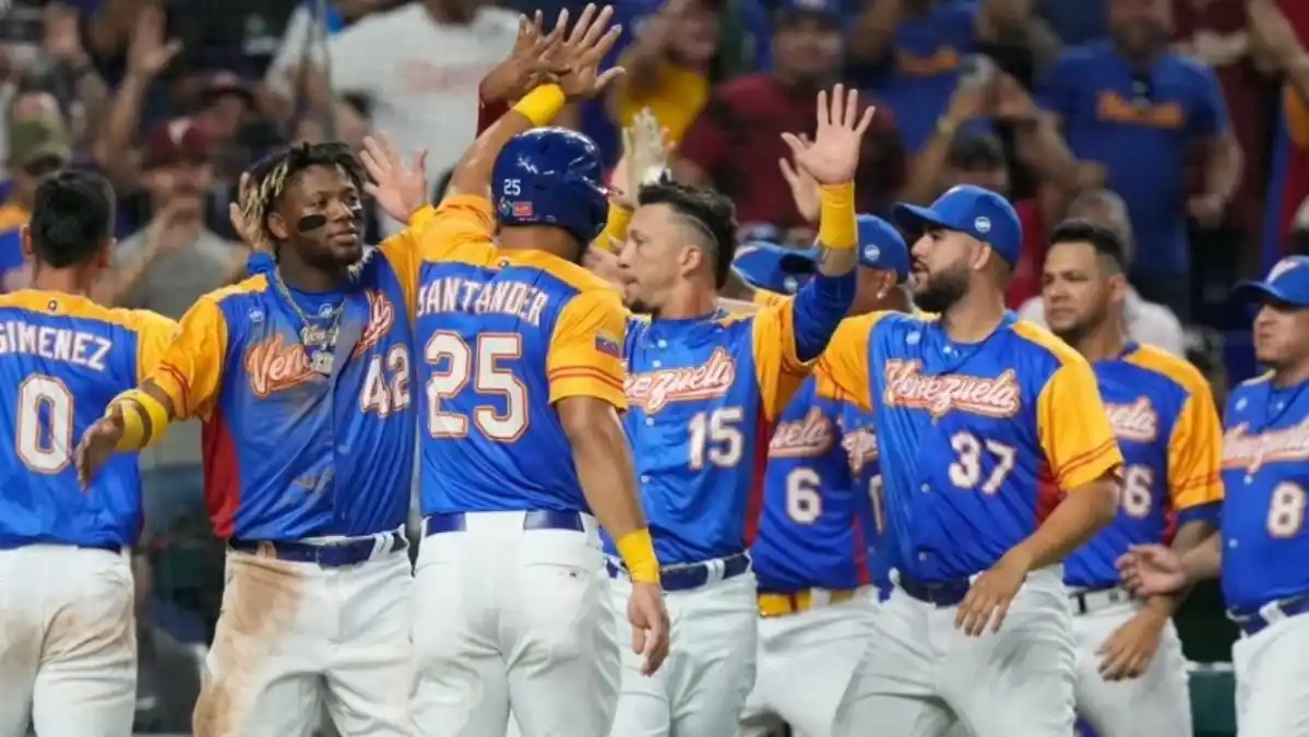 VENEZUELA GANA A NICARAGUA y se pone a un paso de los cuartos de final del Clásico Mundial de Béisbol