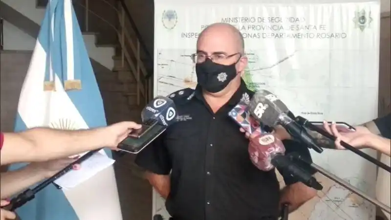 Murió por coronavirus el jefe de la Policía de Rosario, Adrián Forni