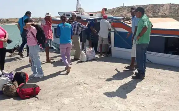 ¡NO TODOS LOS PASAJEROS SON TURISTAS! Impagable pasaje de Coche a Margarita (Detalles)