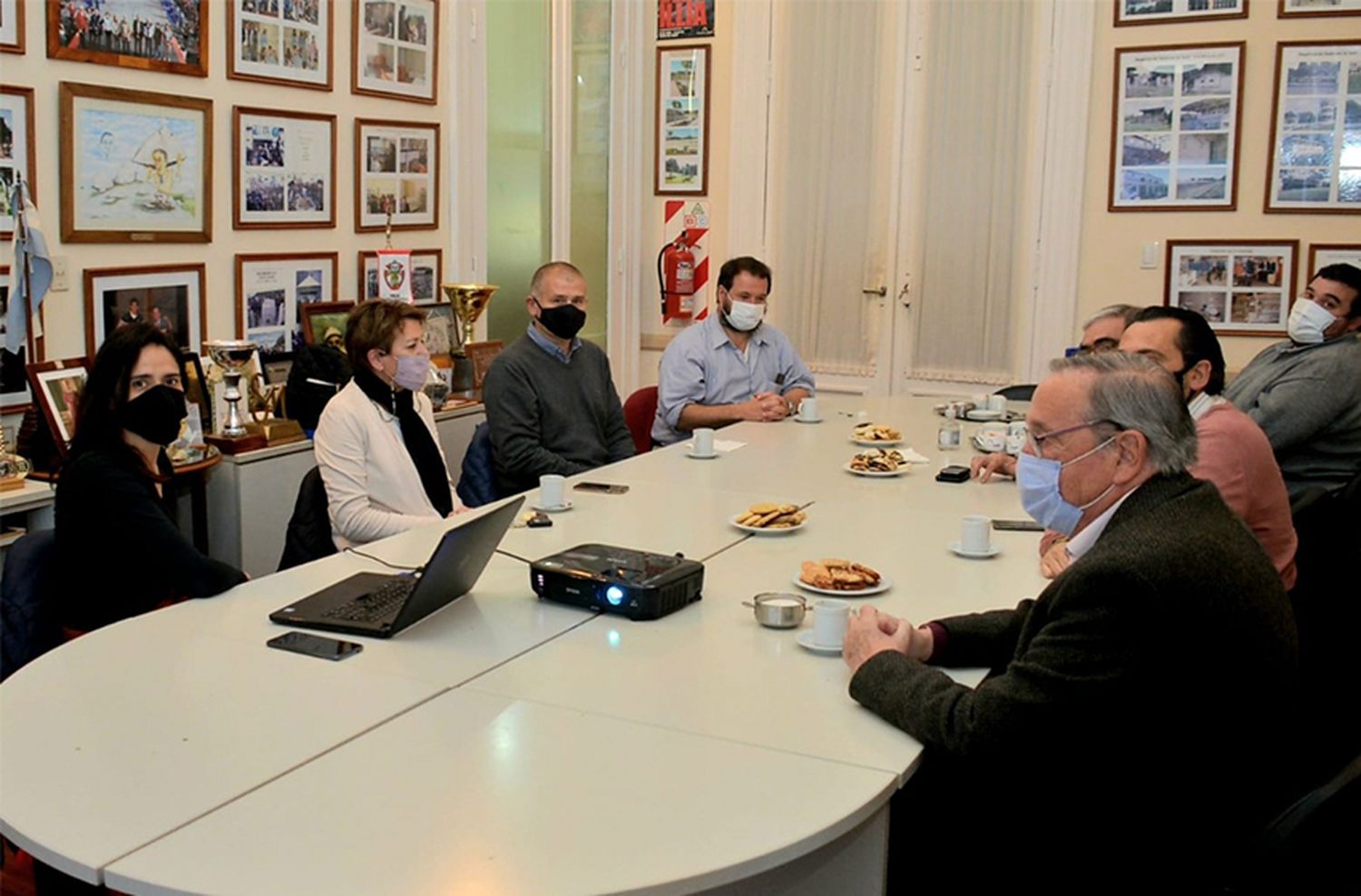 Día de la industria: Lunghi se reunió con empresarios