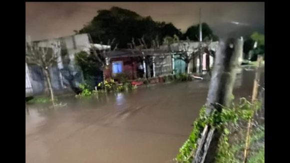 Temporal: tormentas, lluvias intensas, rutas cortadas y una alerta naranja que persiste