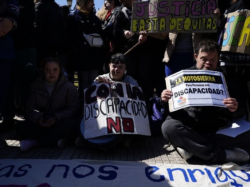 El Senado rechazó el veto de Milei a la ley de discapacidad