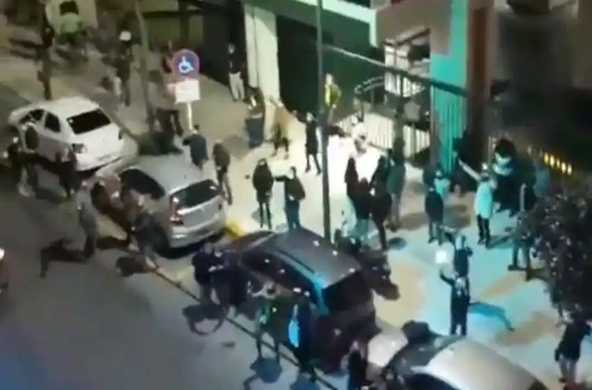 Polémica por un grupo de vecinos de Recoleta que rompió la cuarentena para bailar música electrónica en la calle