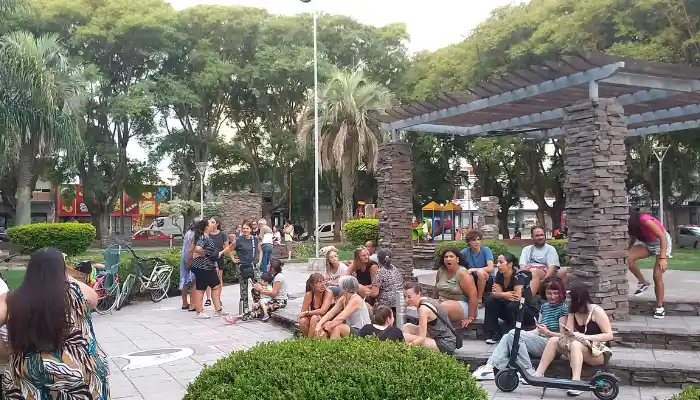 Los organizadores llamaron a nueva reunión el próximo sábado. Foto: La Opinión & Sin Galera.