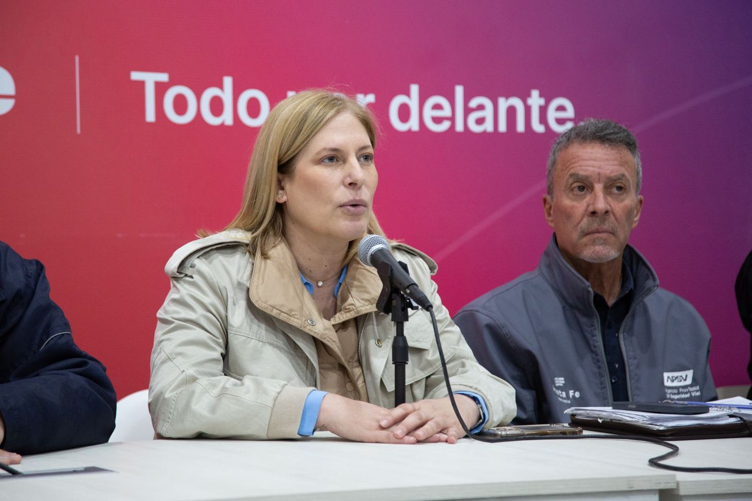 La vicegobernadora encabezó la conferencia de prensa.