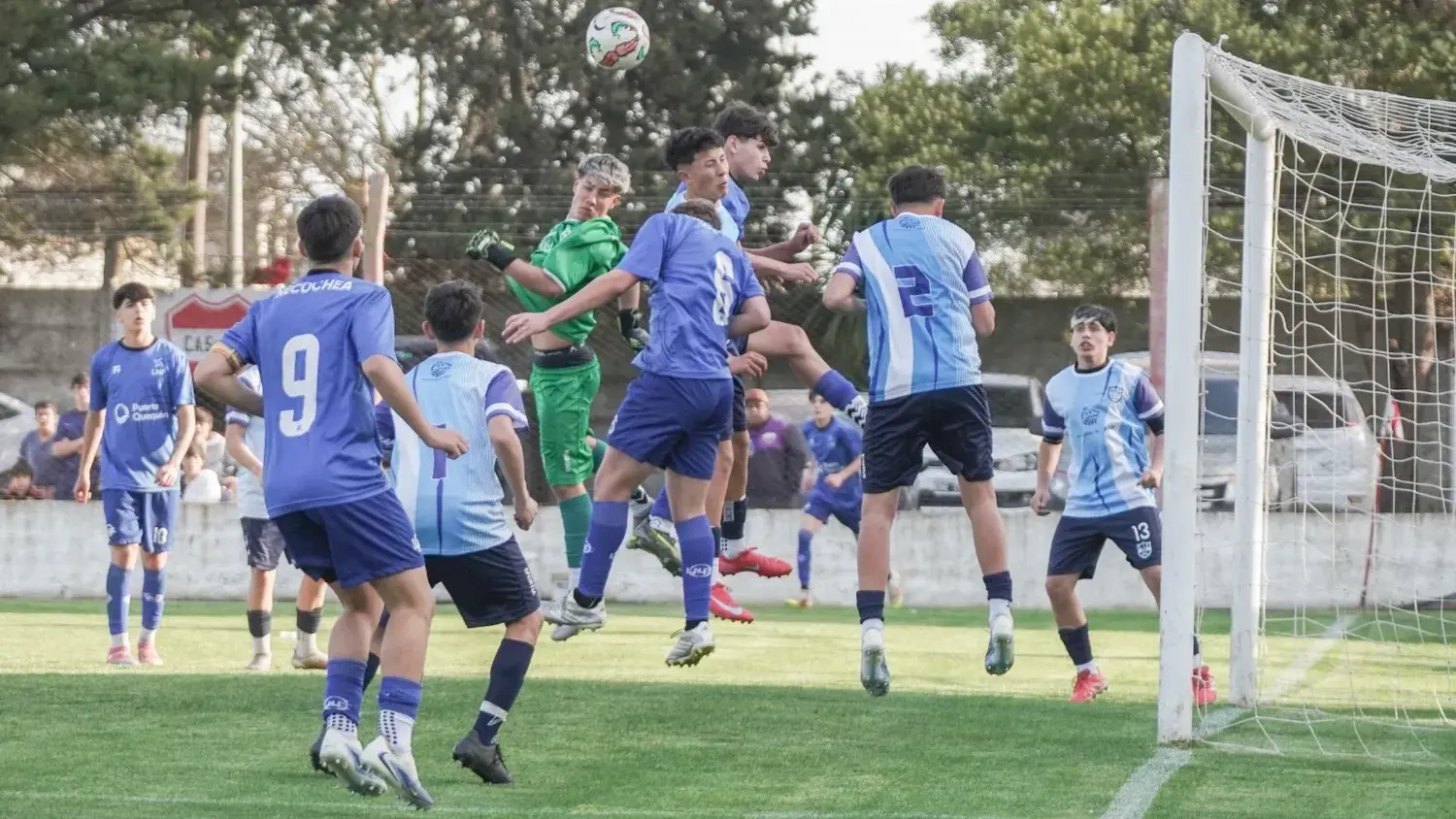 La Selección Sub-15 de Necochea no pudo con Azul