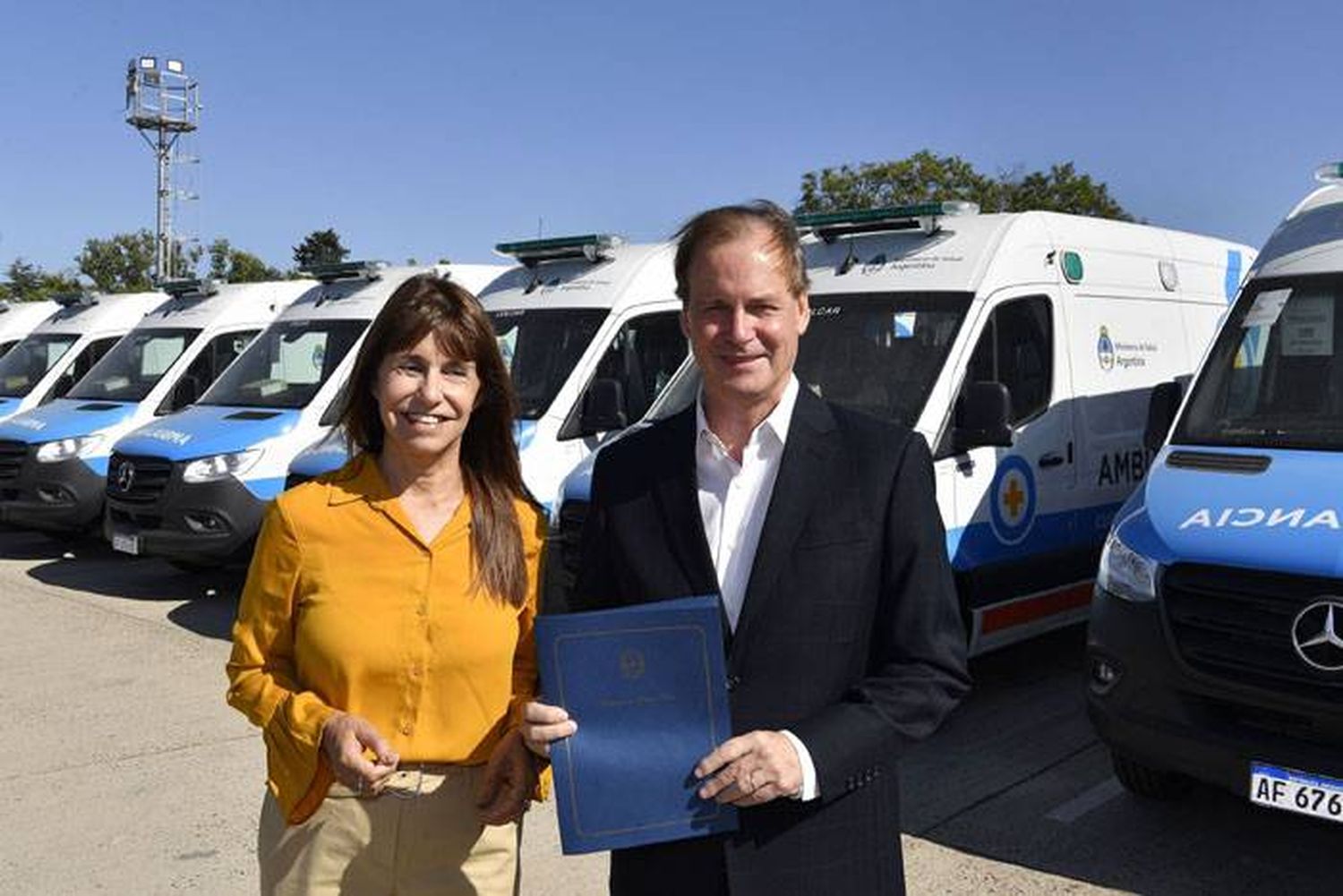 Fortalecen el sistema sanitario de la provincia con 10 ambulancias