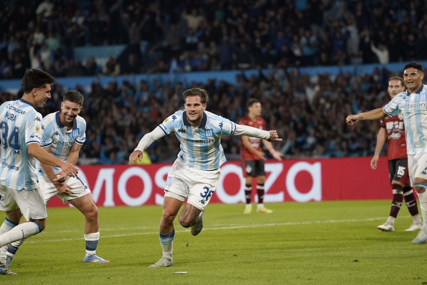 Racing visita a Colo Colo, por la fecha de Copa Libertadores