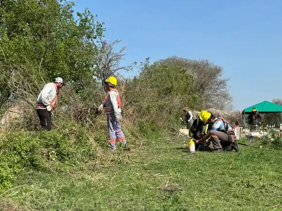 Mejoras en el Cementerio Municipal: trabajos en el sector de Carentes